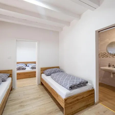 Poloninka Apartment *